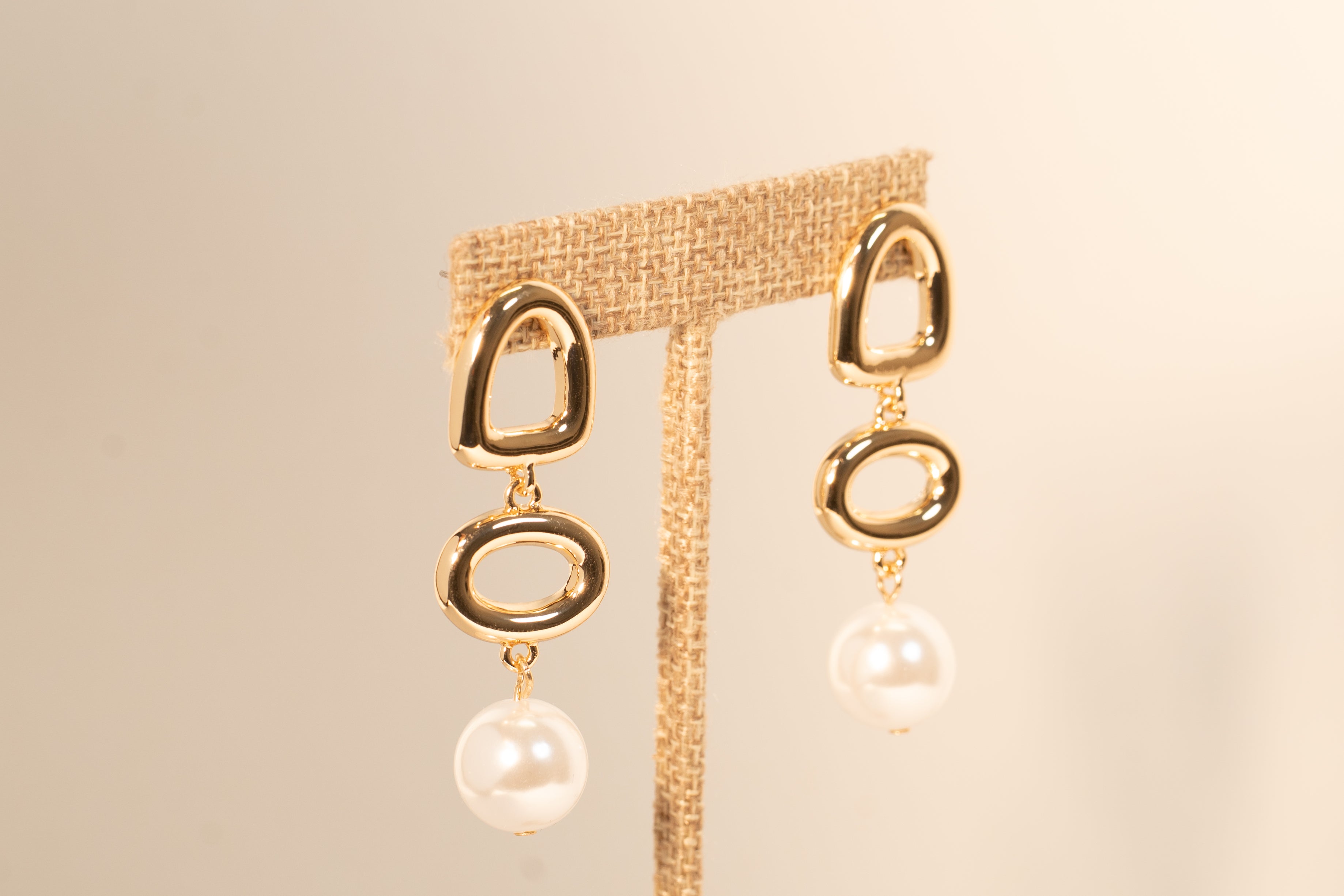 Stainless Steel, Nickel Free and Hypoallergenic Jewelry: FREE RETURNS