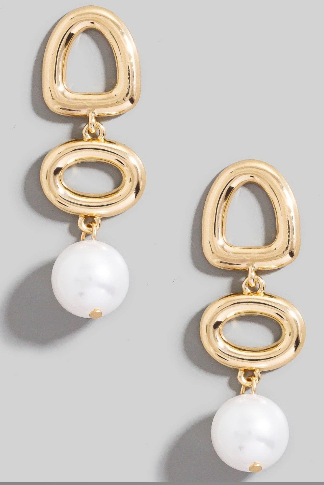 Women's White Pearl Dangle Earrings